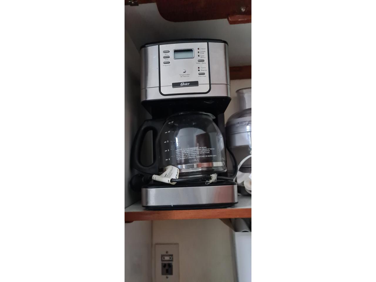 Improve Brawl enable Electrodomésticos Cafetera Oster Flavor BVSTDC4401 super automática  plateada de filtro 220V vmarchese.com