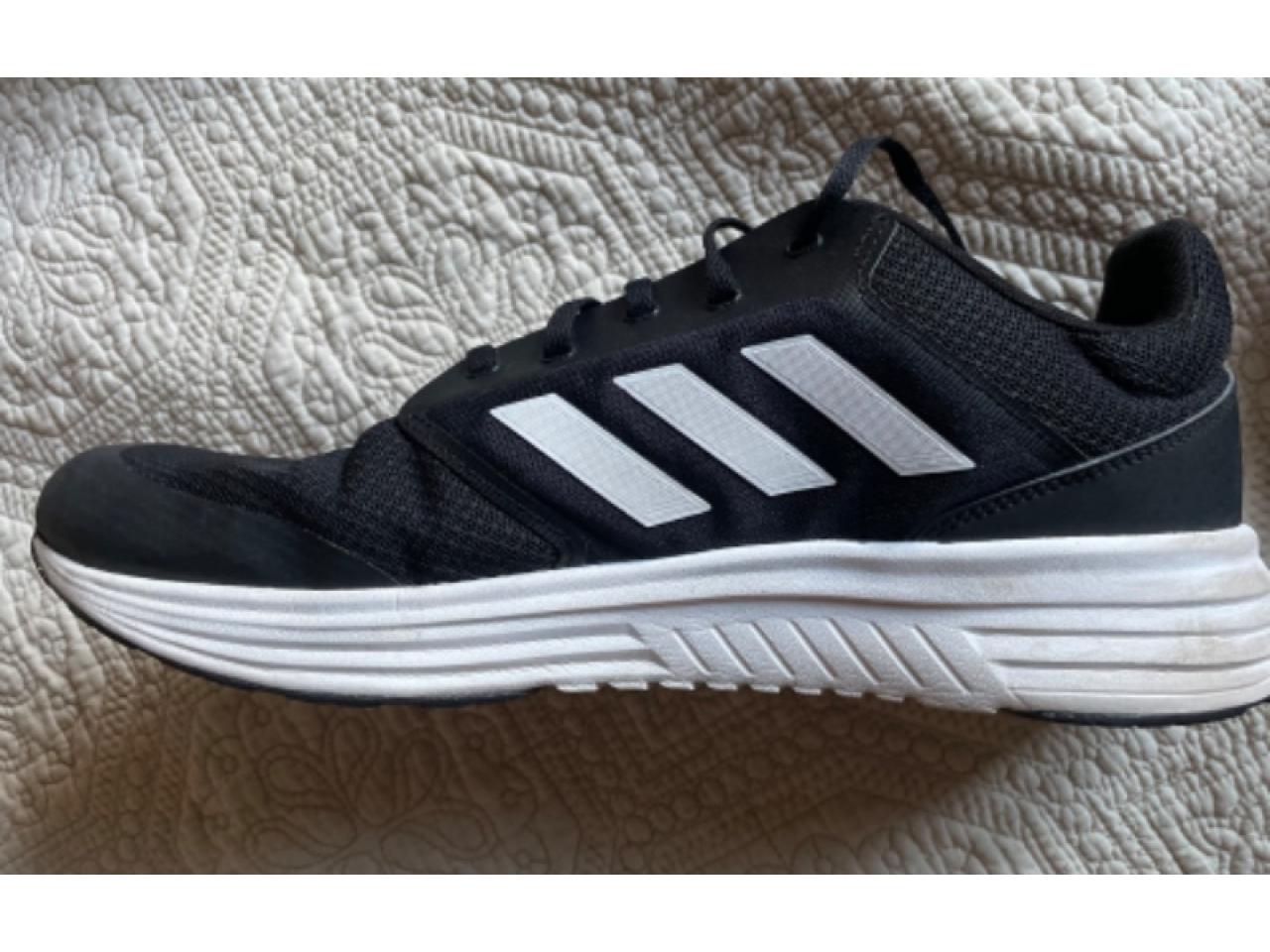 Centro de producción Resolver cultura Vendo Zapatillas Adidas - Talle 44 Poco Uso - Comprá en San Juan