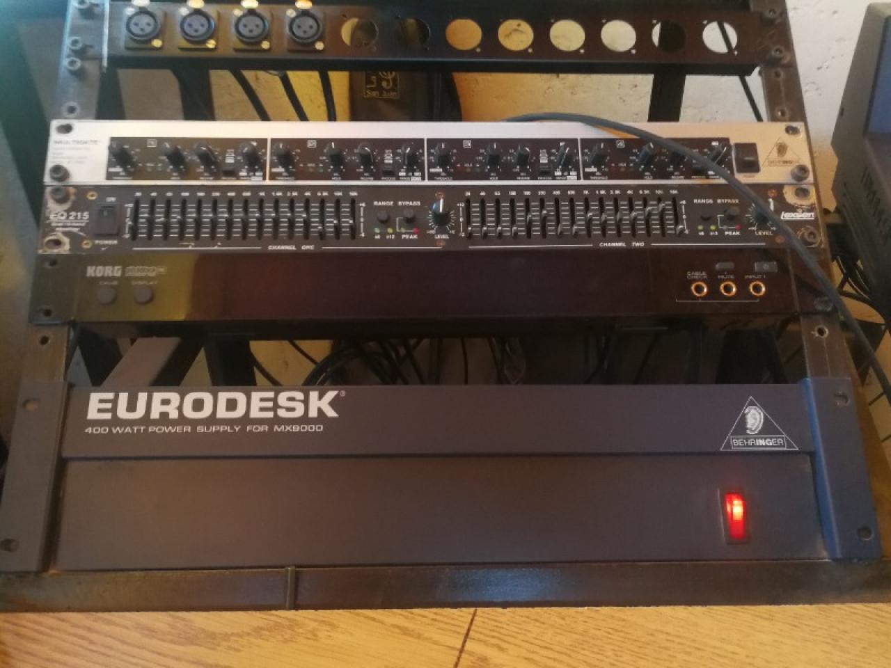 Behringer Eurodesk Mx9000 48/24 Channel Mixing Console Comprá en San Juan