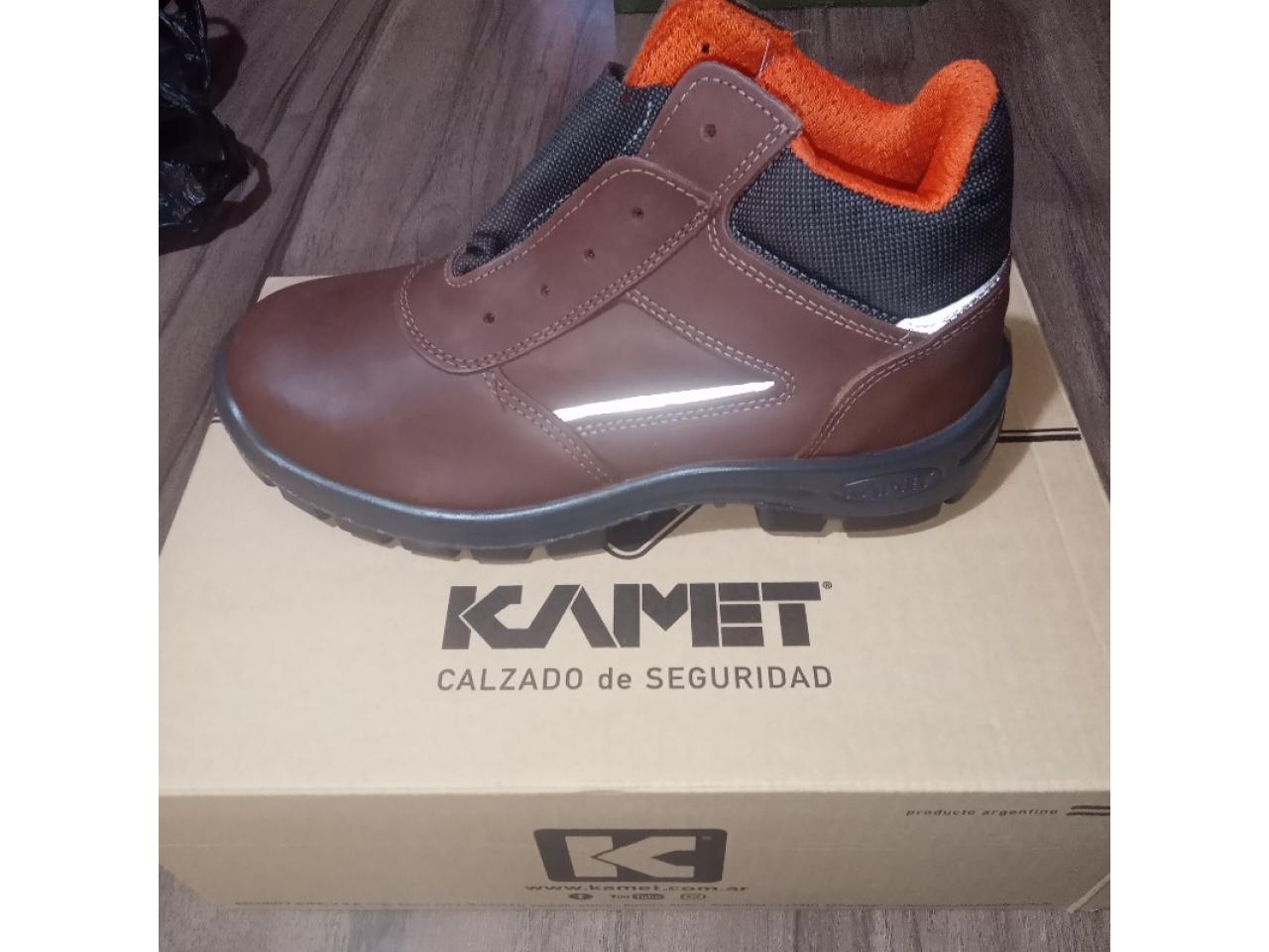 Botines kamet 2025