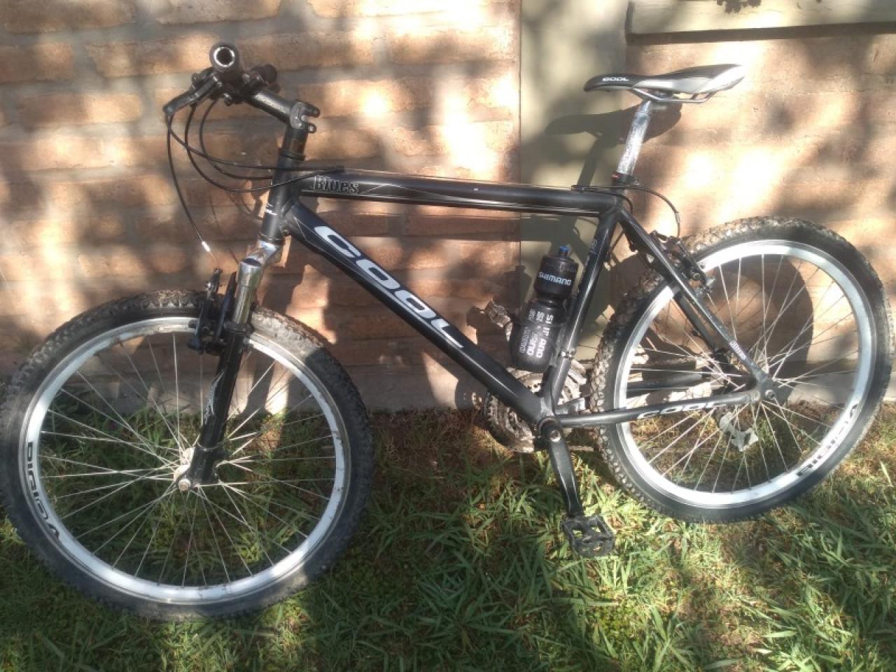 Bicicleta r28 2025 montaña