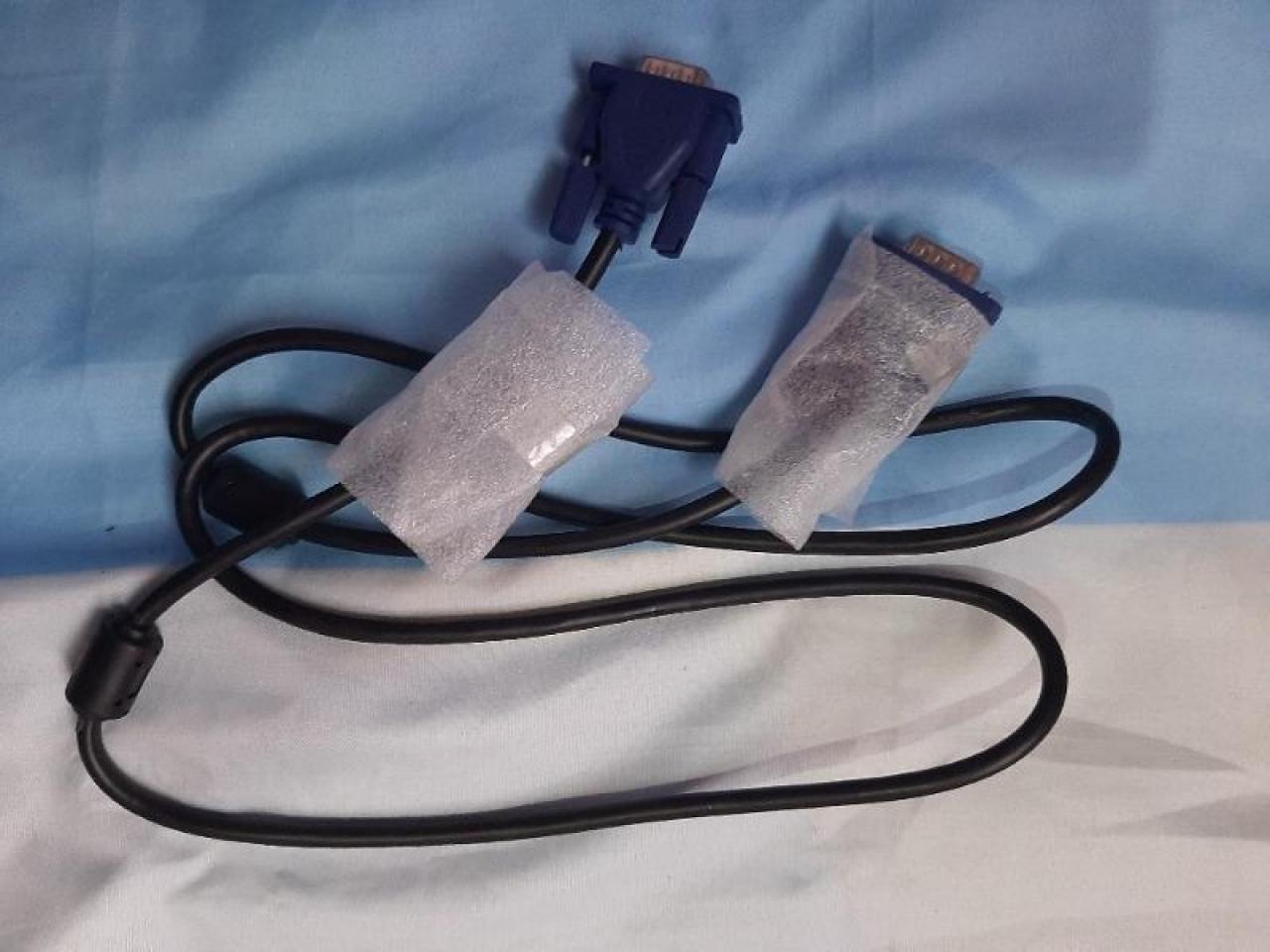 Cable Vga A Vga 1.5 M Azul Macho-Macho Con Doble Filtro De Ferrite