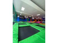 Llave De Negocio De Saln De Eventos Infantiles De Camas Elsticas Sobre Calle Mendoza Y Torino -completo -funcionando.-