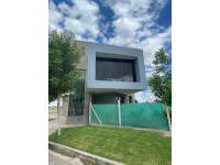 Venta. Hermosa Casa Minimalista En Terrazas Al Oeste Con Vistas A La Montaa. Rivadavia