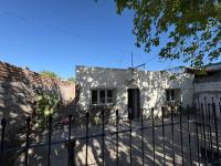 Alquiler Casa De Dos Dormitorios En San Miguel Y Republicano Del L�bano