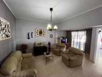 Casa De 3 Dormitorios En Venta - Santa Lucia