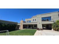 Casa De Categoria En Santa Lucia - Ayres Del Este - A114