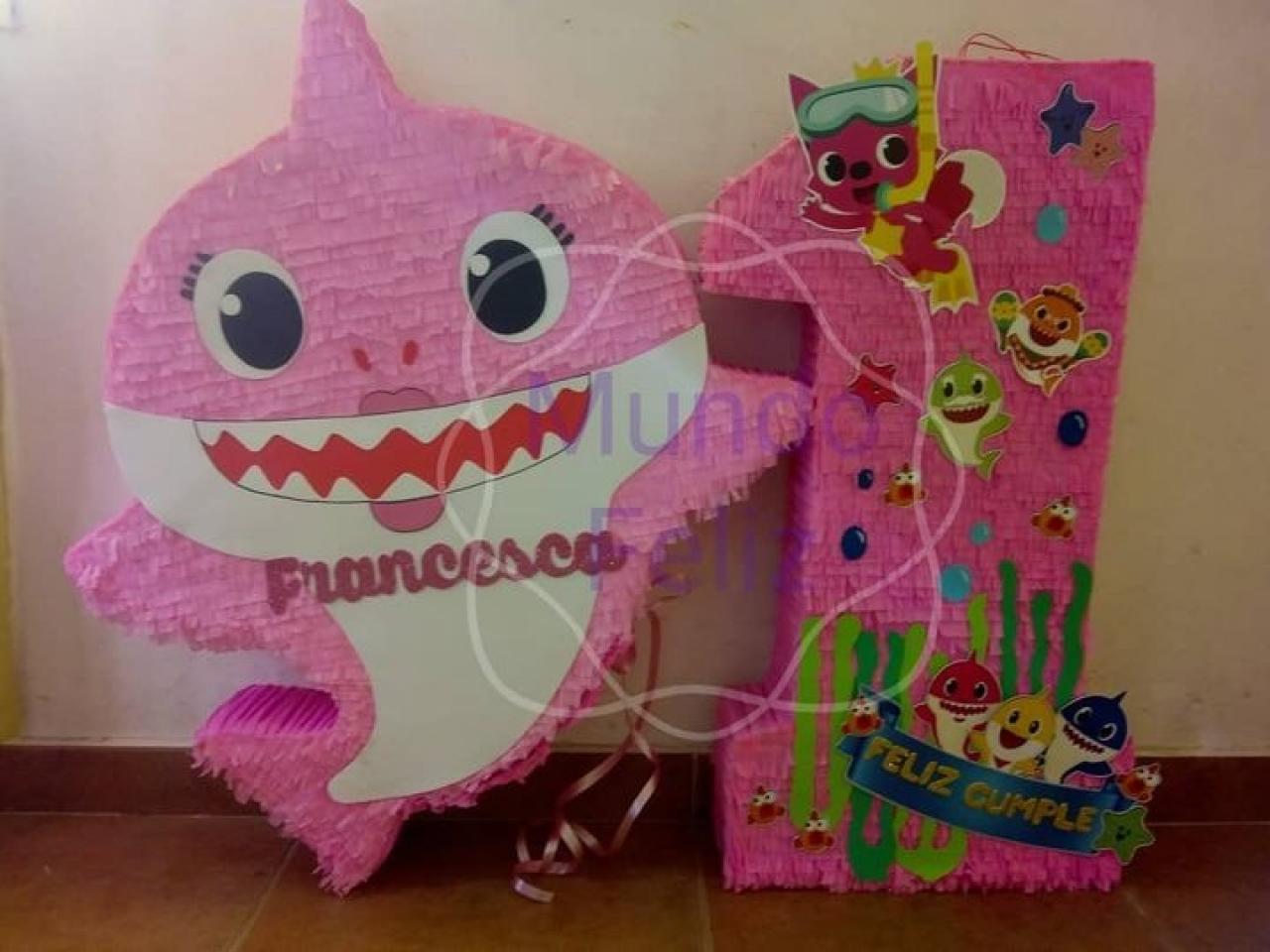 Piñatas Baby Shark Comprá en San Juan