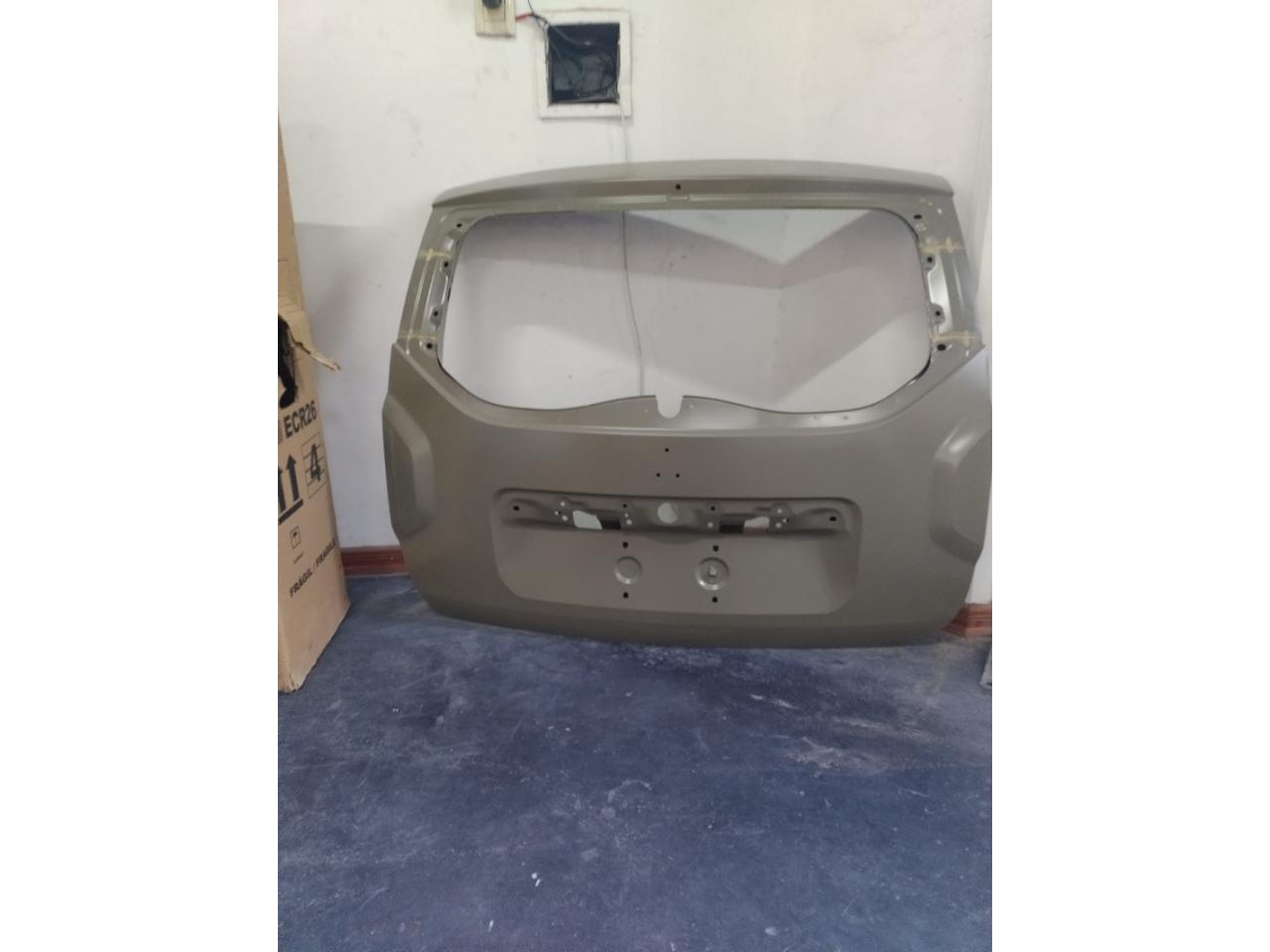 Tapa Baul Renault Duster - Comprá en San Juan