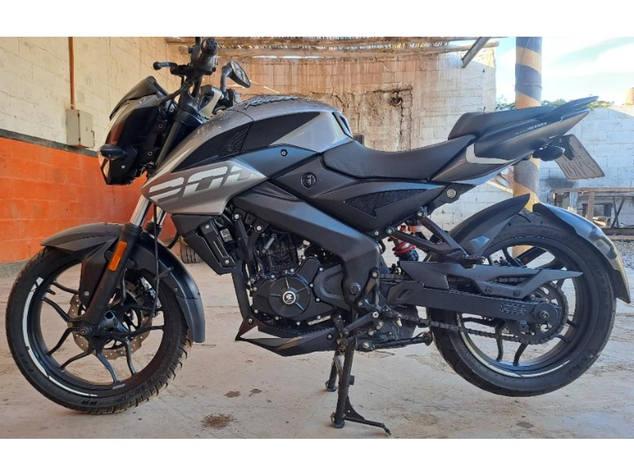 Bajaj Rouser Ns 200 2023 Con 2mil Kilometros Igual Que 0km Compra en San Juan