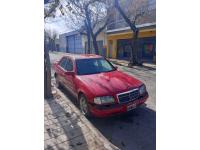 Mercedes  Benz 250 C Diesel. Mod 1995. 250.000 Km.