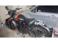 Royal Enfield Classic 350 Leer Bien.....la Moto No Se Vende Solo La  Parrila Trasera Y Dos Manijas Laterales....