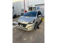 Peugeot 208 Allure 1.5 2014